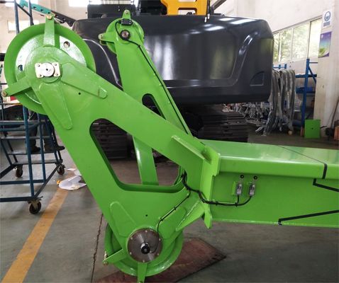 XR220D Rotary Piling Rig with 3507mm Transport Height 6-30 RPM Rotation Speed and 200 KN Crowd Force for Foundation Drilling