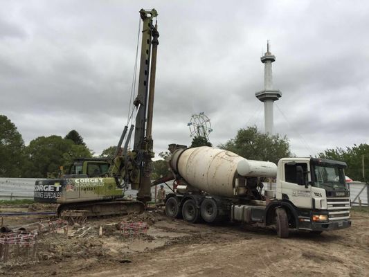Esteira de Estacas Usada com Motor ISUZU AA-6HK1XQP para Construção Durável e Comprimento Máximo de Estaca de Até 30 Metros