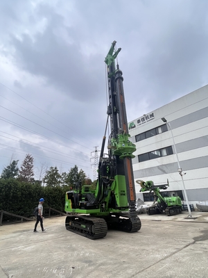 CAT Chassis Rig de perfuração rotativa hidráulica KR150C com 7-26 Rpm Velocidade de rotação